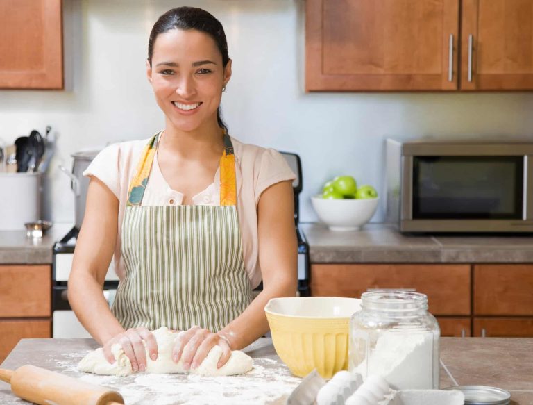Acheter un tablier de cuisine pour femme : guide complet